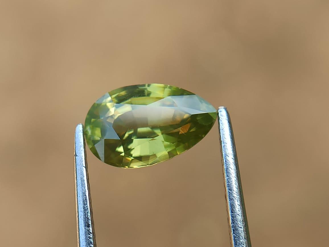 Zircon jaune vert 2.26 carats - Zache-gemstones